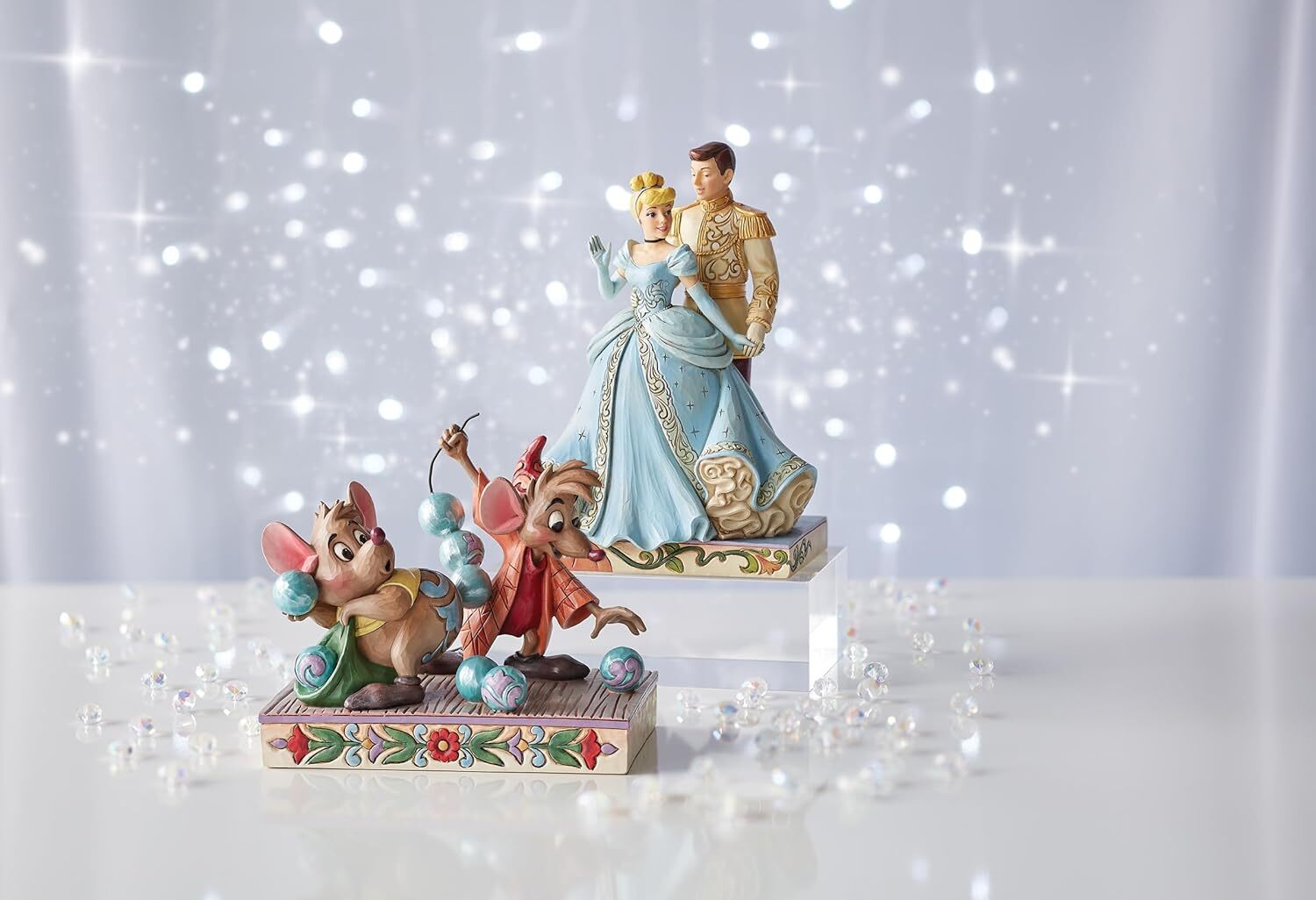  مجسمه سیندرلا و شاهزاده جذاب از مجموعه Disney Traditions 