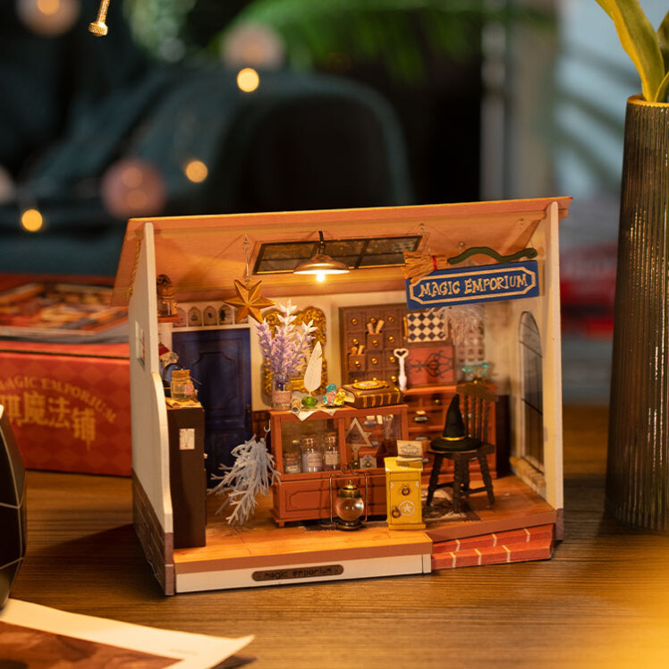 پازل روبوتایم طرح Kiki’s Magic Emporium