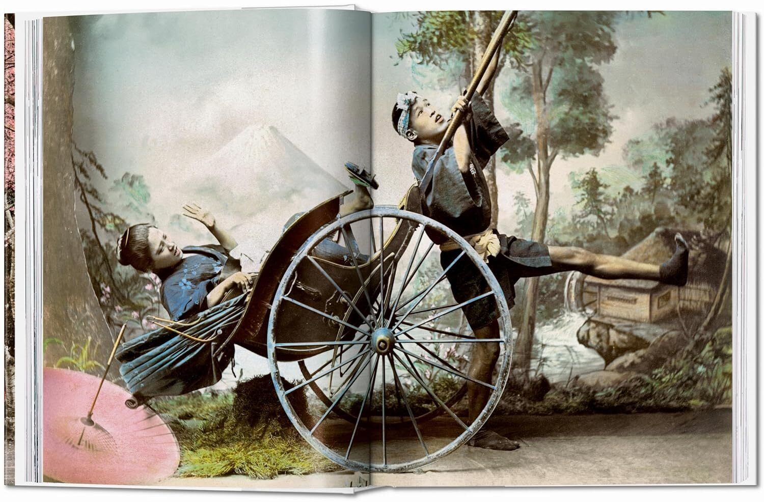  کتاب تاشن Japan 1900 